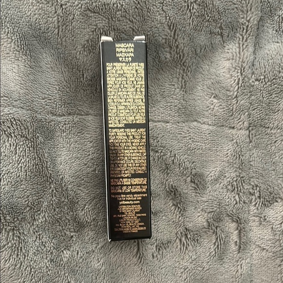 Yves Saint Laurent Lash Clash Extreme Volume Mascara - Black - Picture 3 of 3